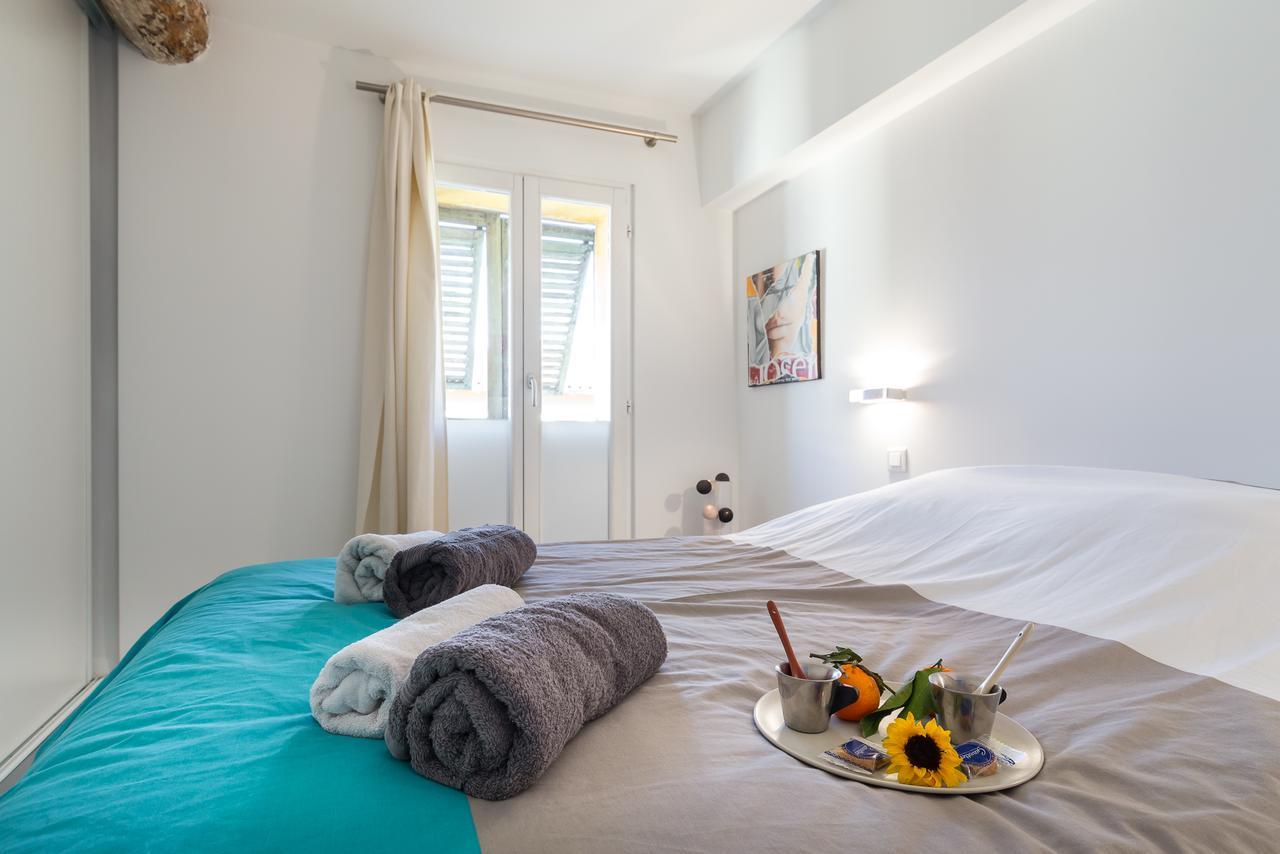 Ross 5- F2, Lumineux, Balcon, Loft, Clim, Vieux-นีซ ภายนอก รูปภาพ